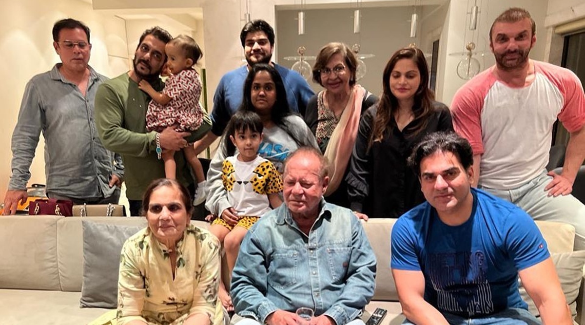 Salman Khan shares grand family photo on father Salim&#39;s birthday: &#39;Happy bday dad&#39; | Entertainment News,The Indian Express
