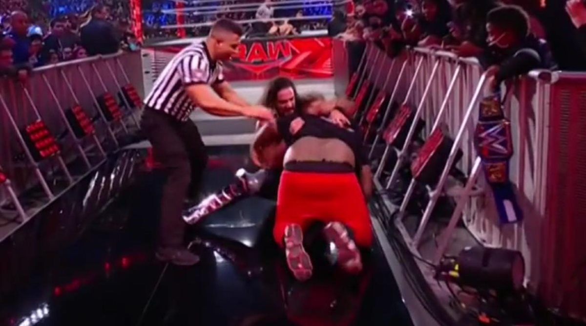 Watch: Seth Rollins attacked by fan on WWE RAW | WWE News,The ...