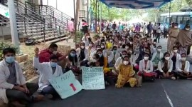 karnataka, karnataka resident doctors, karnataka doctors strike, doctors strike, neet, covid-19, Bengaluru news, Bengaluru, Indian express, Indian express news, Karnataka news