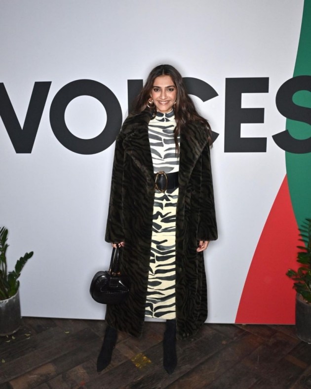sonam kapoor, christmas 2021, christmas, christmas outfit ideas, christmas outfit ideas for men, christmas outfit for kids,