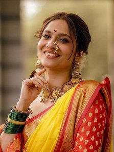 Ankita Lokhande’s traditional Maharashtrian look