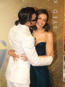83 screening: Deepika Padukone and Ranveer Singh look lovely