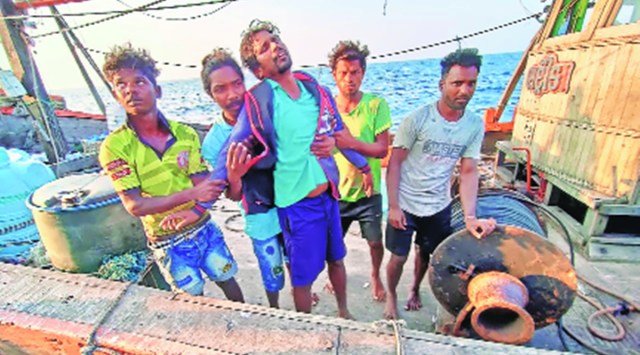  The fisherman who suffered snake bite is rescued. Express 