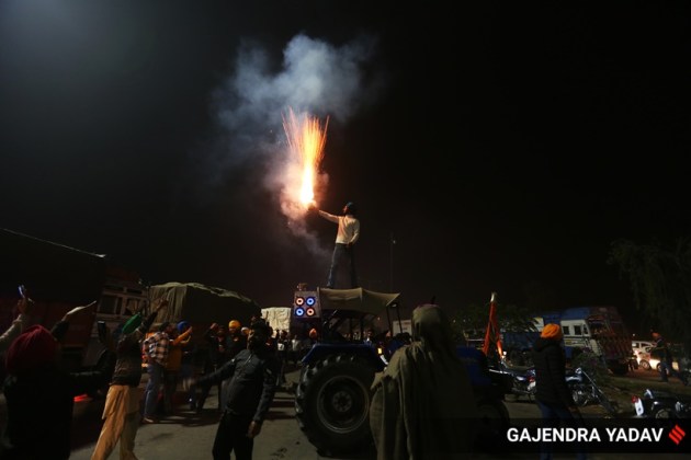 Delhi, Delhi farmers, singhu border, Tikri, Farmers protest sites, Farmers protest end, Delhi farmers leave, farmers go home, photos farmers Delhi, Delhi photos, Indian Express, Indian Express news