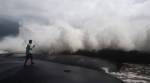 Cyclone nears, Odisha farmers start early harvest, distress sale