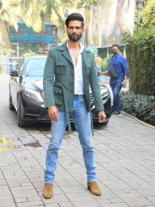 Jersey actor Shahid Kapoor’s dapper promotional looks