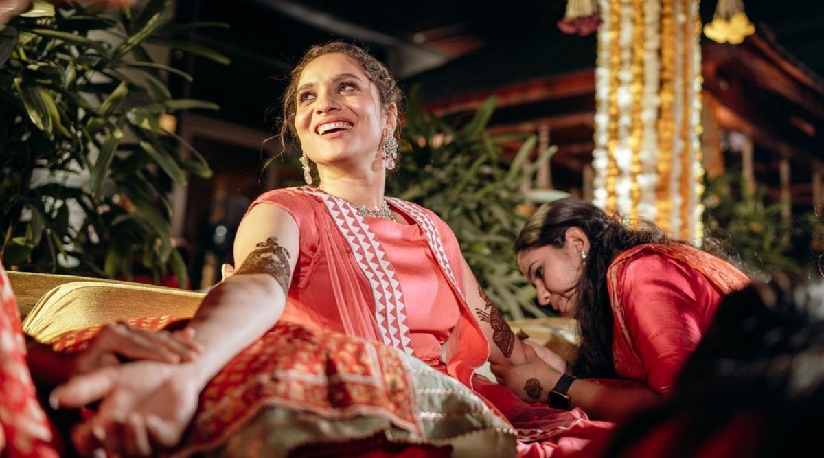 Ankita Lokhande is glowing in her new mehendi photos | Television News -  The Indian Express