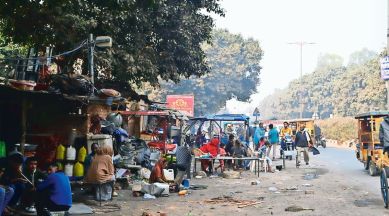 Azadpur basti, Azadpur slum, eviction notices, Delhi government, Public Works Department PWD, Delhi news, Delhi city news, New Delhi, India news, Indian Express News Service, Express News Service, Express News, Indian Express India News