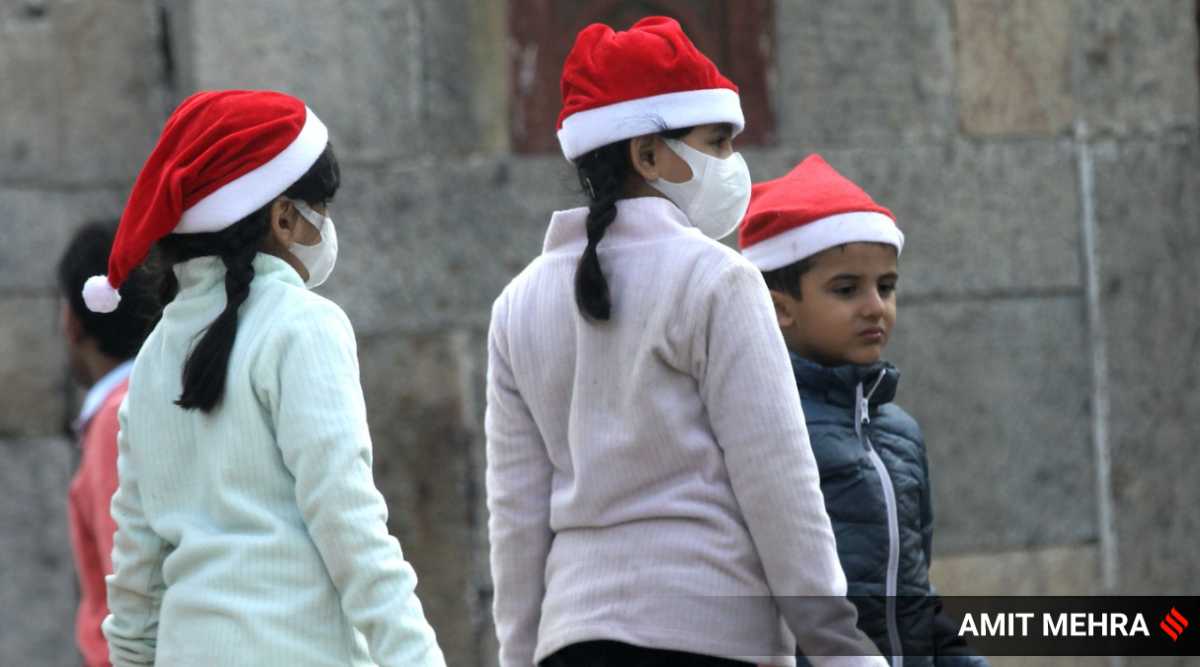 Delhi sees season’s first ‘cold day’, Sunday will be chilly too