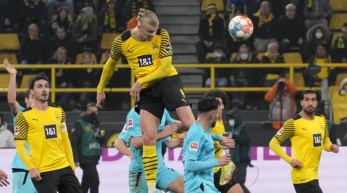 Vs fürth dortmund Borussia Dortmund
