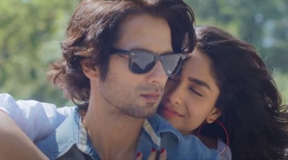 5 Latest Bollywood Romantic Songs We Are Currently Hooked On To!