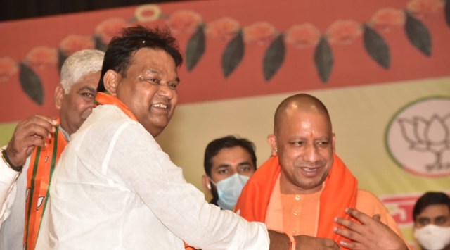 BJP MP Ravindra Khushwaha with UP CM Yogi Adityanath. (Twitter/RkushwahaBjp)