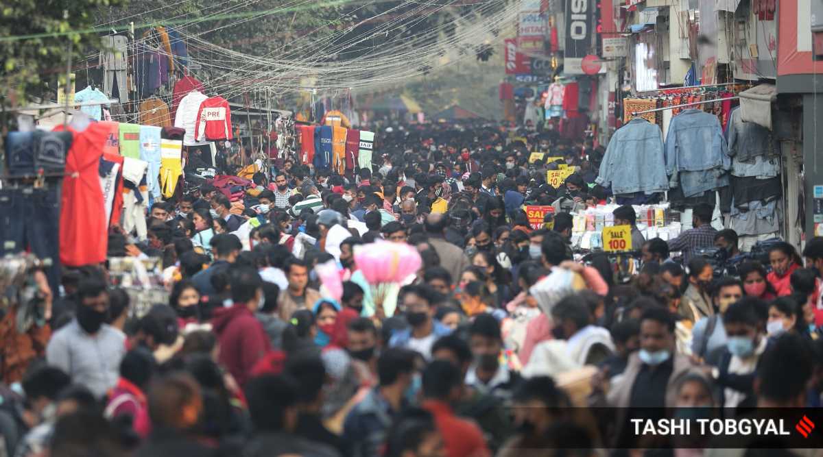 To control crowds at Delhi’s Sarojini Nagar market, shops to open on