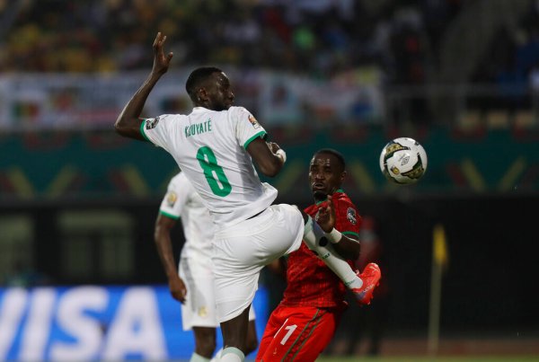 Gabadinho Mhango, Cheikhou Kouyate