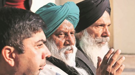 Balbir Singh Rajewal leader Sanyukt Samaj  Morcha addressing media regarding Punjab Assembly elections 2022 at Convention Centre in Sector 36 of Chandigarh on Saturday. (Express Photo by Kamleshwar Singh)