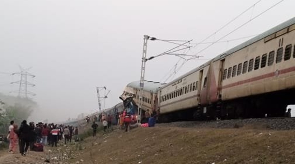 7 killed, over 40 injured as train to Guwahati derails in north Bengal