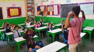 Two days after GRAP-IV curbs were imposed in Delhi-NCR, Noida schools showed mixed compliance with hybrid and online class directives.