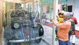 Netaji Subhas Chandra Bose, India Gate, India Gate statue, Mamata Banerjee, Sugata Bose, West Bengal, Kolkata, West Bengal news, Kolkata news, India news, Indian Express News Service, Express News Service, Express News, Indian Express News