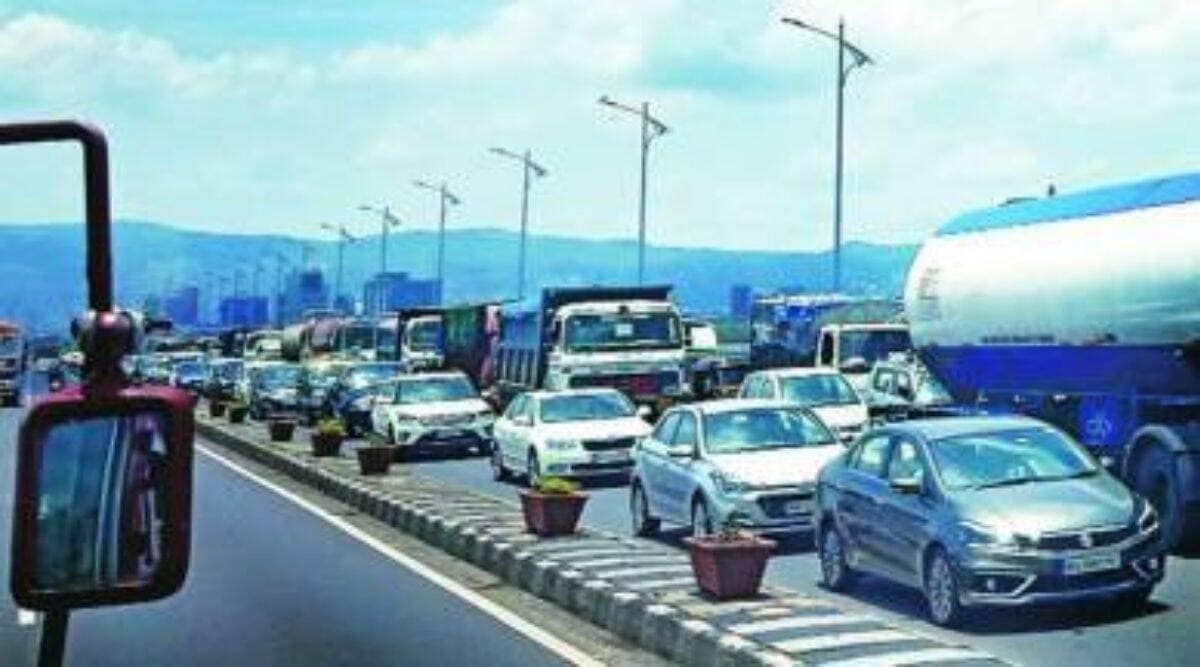 Pune, Pune latest news, Pune City Traffic police, Pashan, Baner, Aundh, Ganeshkhind Road, Pune double storey flyover, Maharashtra latest news, indian express