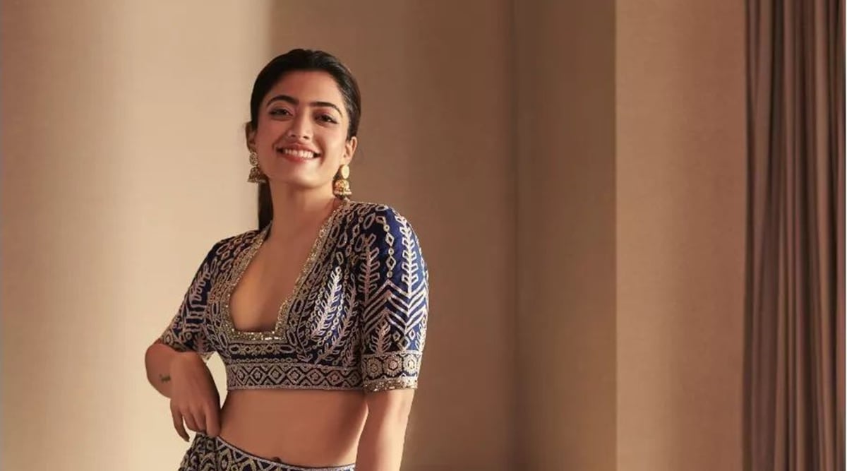 Pushpa Fame Rashmika Mandanna Inspired Bold & Hottest Blouse