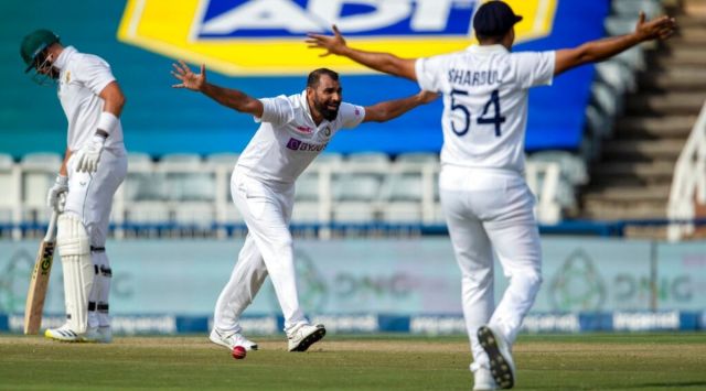 India's batsman Mohammed Shami, middle, successfully appeals for the dismissal of South Africa's Aiden Markram, during the first day of the 2nd Test Cricket match between South Africa and India at the Wanderers stadium in Johannesburg, South Africa, Monday, Jan. 3, 2022. (AP Photo/Themba Hadebe)
