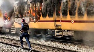 bihar bandh, bihar rail protests, khan sir, khan sir bihar rail protests, khan sir new video, khan sir FIR, khan sir police, bihar students arrested