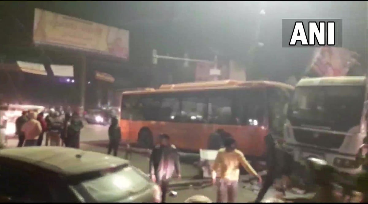 kanpur accident, kanpur bus accident today, kanpur accident today