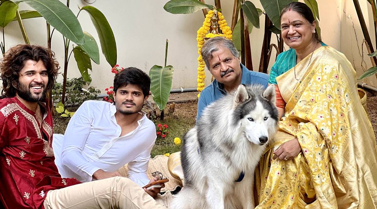 Vijay Deverakonda spends Sankranthi at home, shares picture ...