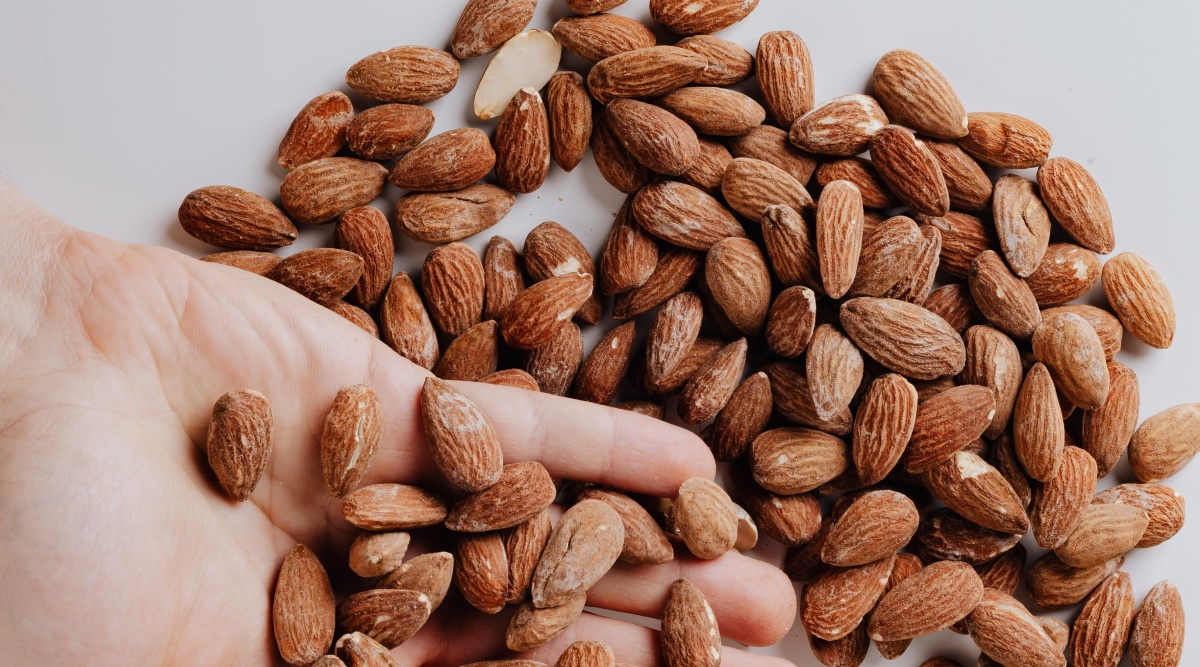almonds, nuts, healthy food