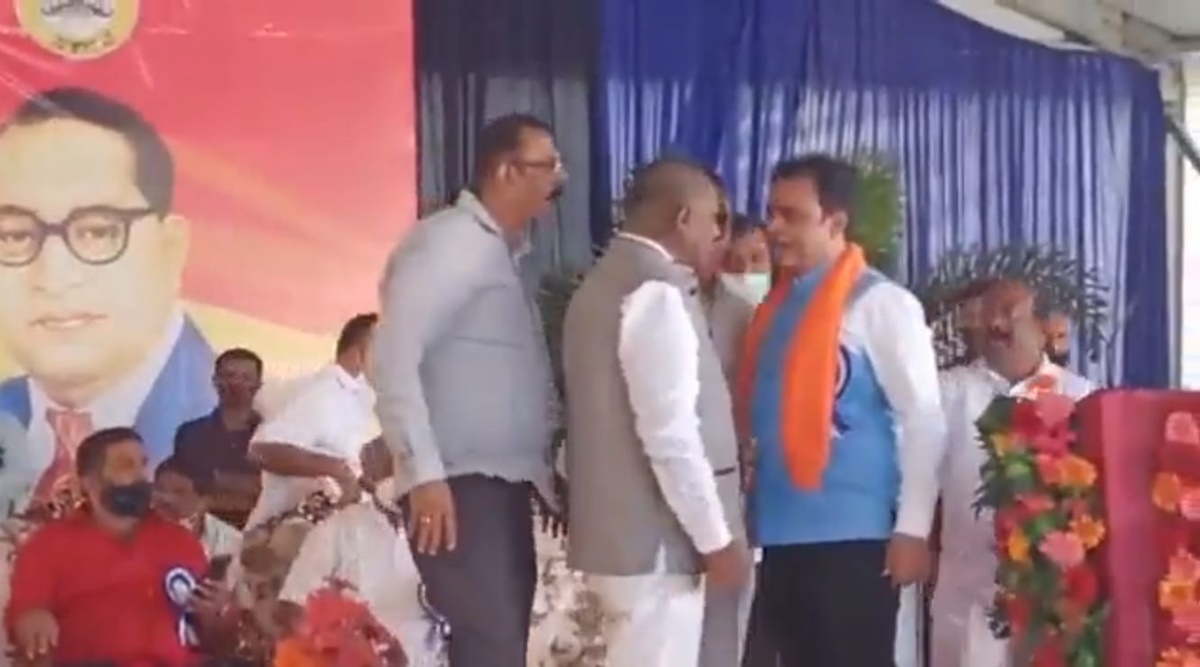 Watch: Karnataka Minister Ashwath Narayan, Congress MP DK Suresh Clash ...