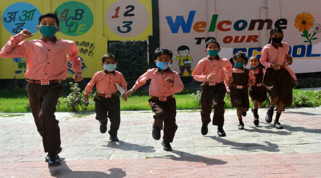 Satara school, Covid-19, Satsra news, Satara, Physical classes, offline classes, Pune, Pune news, Indian express, Indian express news, Pune latest news