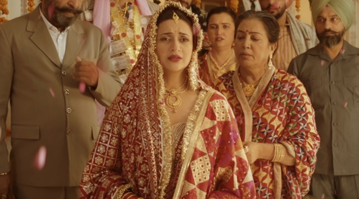 Divyanka Tripathi impresses as a Punjabi bride in her debut music ...