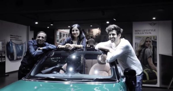 kartik aaryan family