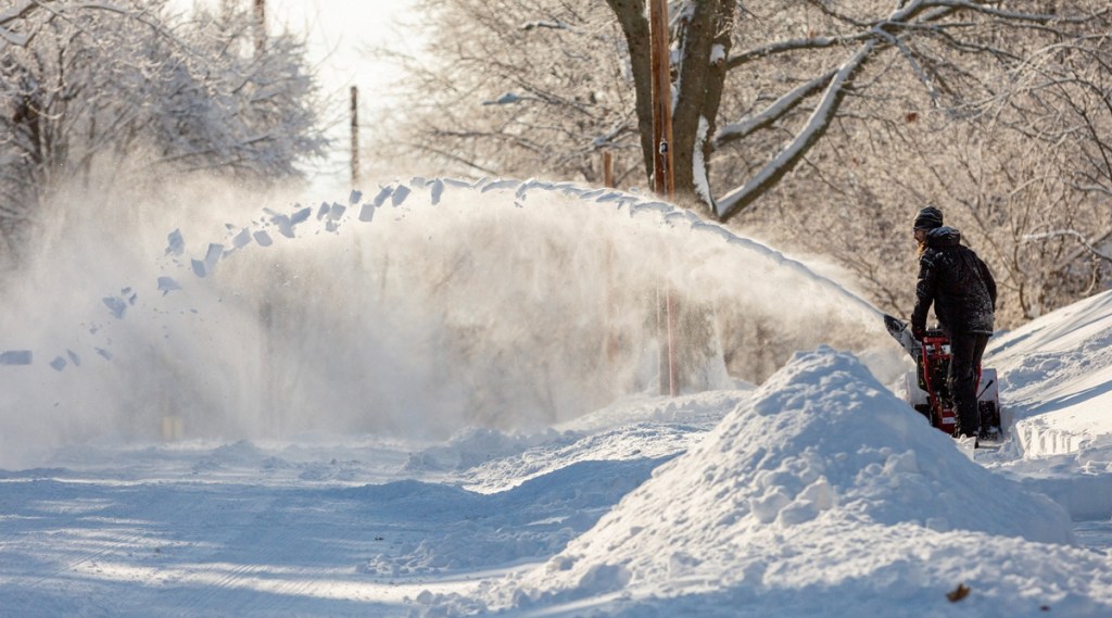 Major winter storm: Parts of US braces for big blast of snow, ice ...