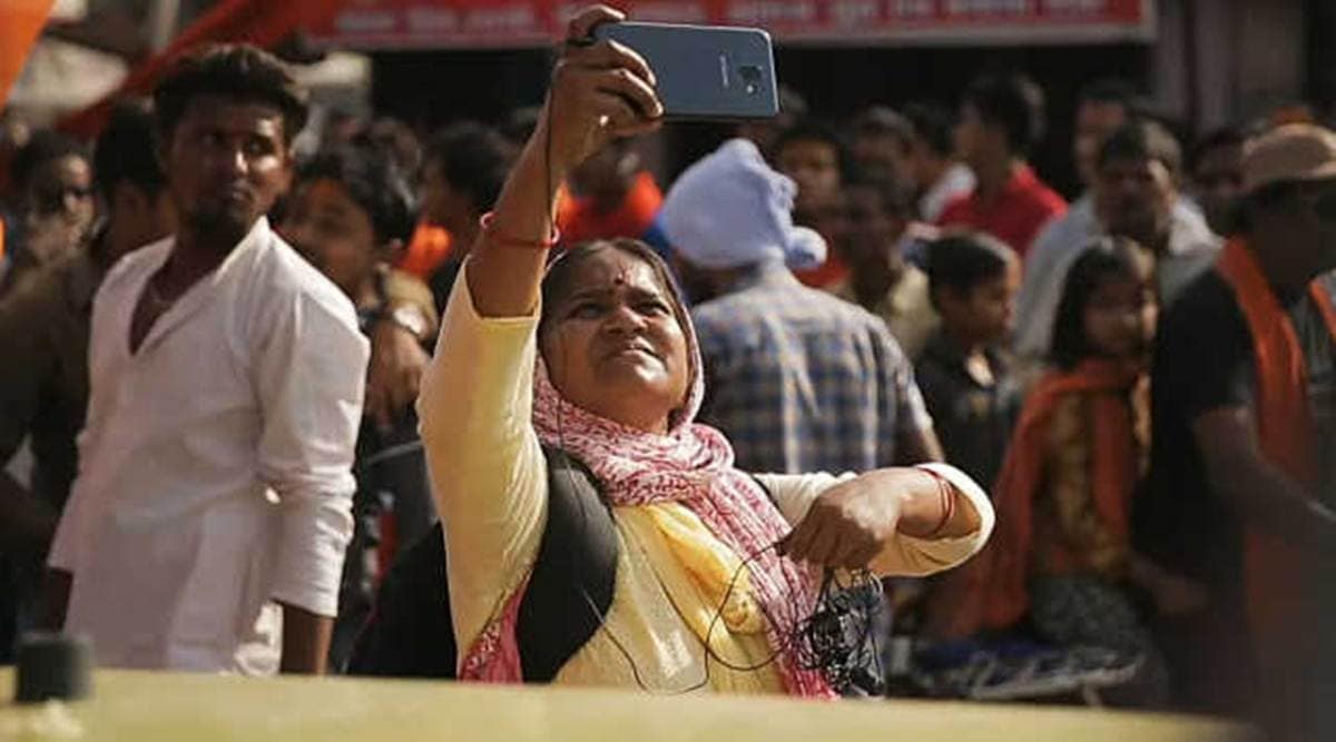 A still from Writing with Fire.