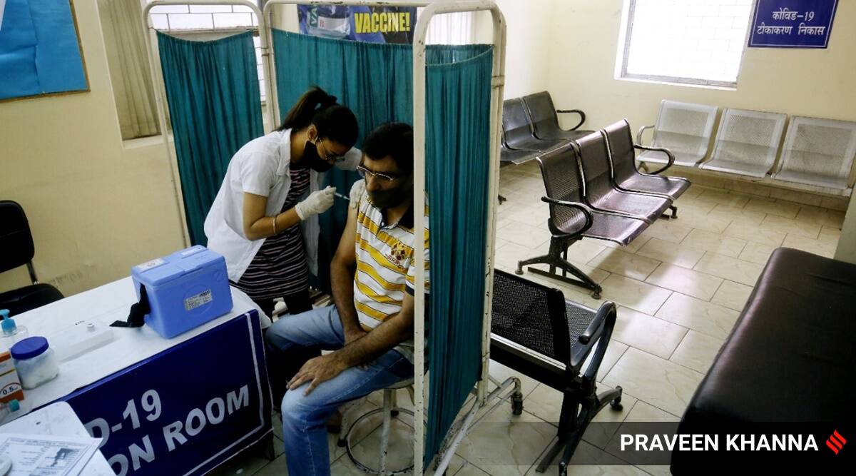 Delhi vaccination, delhi covid vaccination, delhi booster dose, delhi govt, delhi news, delhi covid situation, indian express