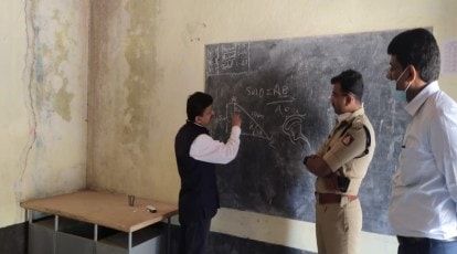 Karnataka Teacher Girl Sex - Students attend classes without hijab as IAS officer turns teacher | Cities  News,The Indian Express