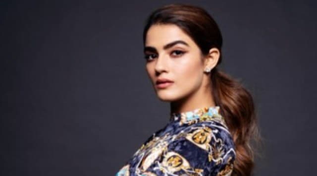 Actress Kavya Thapar. (Twitter/@KavyaThapar)