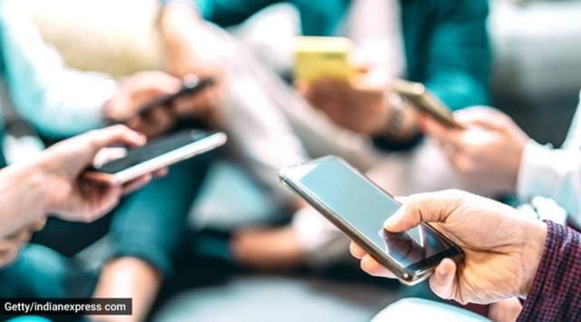 smartphone addiction, social media addiction, asocial media mental health