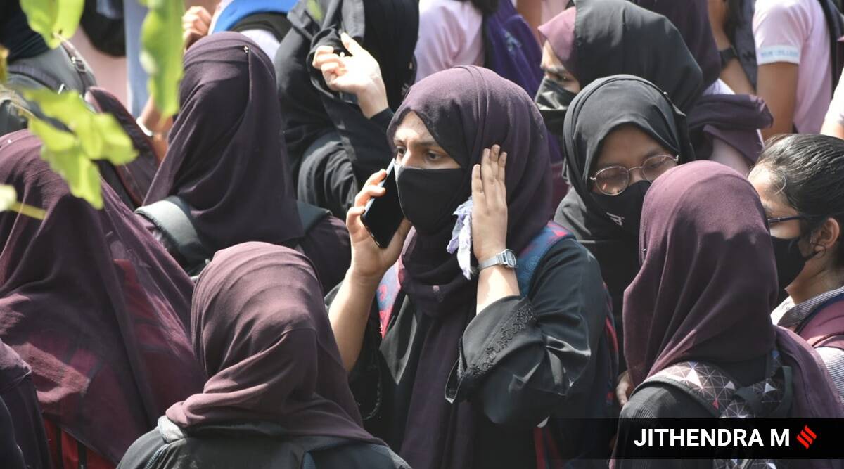 Karnataka hijab case, Karnataka hijab row, Karnataka hijab case, Hijabs, Islamic culture, Karnataka Muslims, Hindutva, Indian culture, Indian express, Opinion, Editorial, Current Affairs