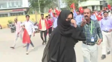 Karnataka hijab news, karnataka hijab, karnataka jijab row, karnataka hijab case, karnataka hijab controversy, karnataka news, Karnataka HC, karnataka protests, Bengaluru news, Bengaluru, Indian express, Indian express news, Karnataka news