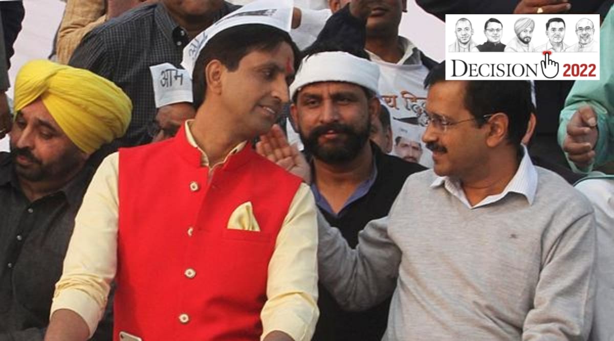 Arvind kejriwal with aap senior leader Kumar Vishwas  (Express Archives)
