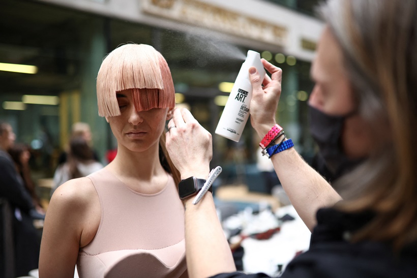 London Fashion Week 2022: Jack Irving's 'On/Off' catwalk show turns heads  with eccentric costumes, see pictures