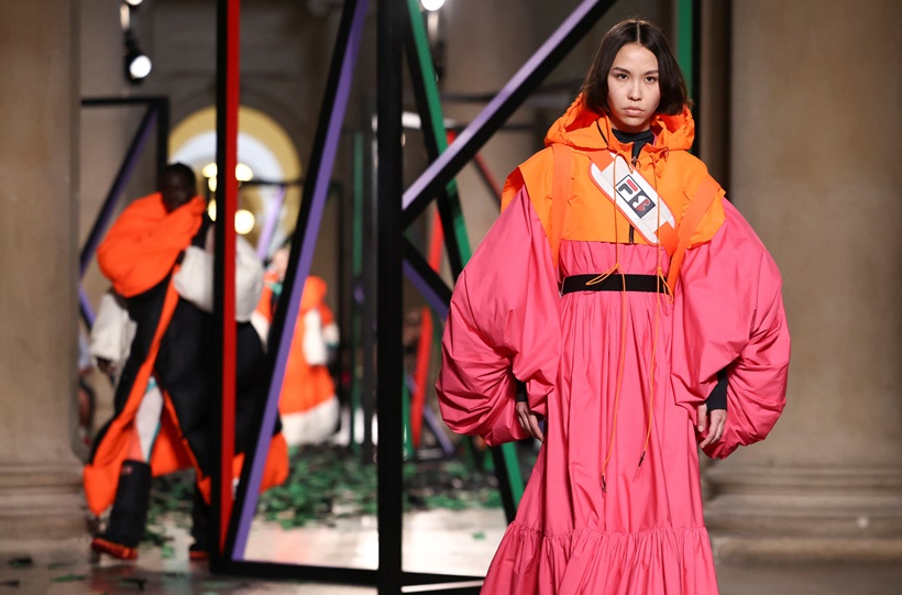 London Fashion Week 2022: Jack Irving's 'On/Off' catwalk show turns heads  with eccentric costumes, see pictures