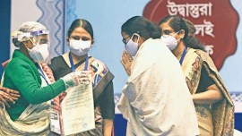 Mamata Banerjee, Mamata Banerjee news, Bengal schools, Bengal schools reopening, Bengal schools news, COVID Bengal, West Bengal, Kolkata, West Bengal news, Kolkata news, India news, Indian Express News Service, Express News Service, Express News, Indian Express News