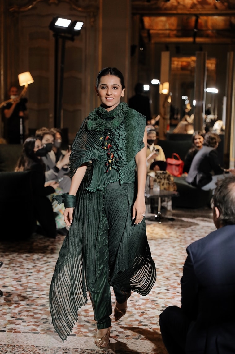 masoom minawala, milan fashion week