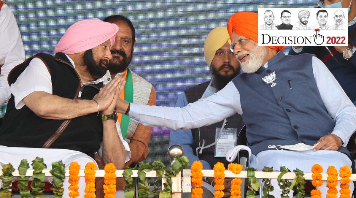 Prime Minister Narendra Modi, Devi Talab Mandir, PM Modi Punjab visit, BJP, Congress, Rahul Gandhi, Amarinder Singh, Punjab, Punjab latest news, Punjab assembly elections, Punjab polls 2022, SAD, Punjab Congress, indian express