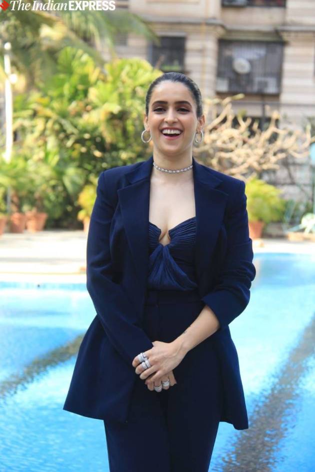 sanya malhotra love hostel