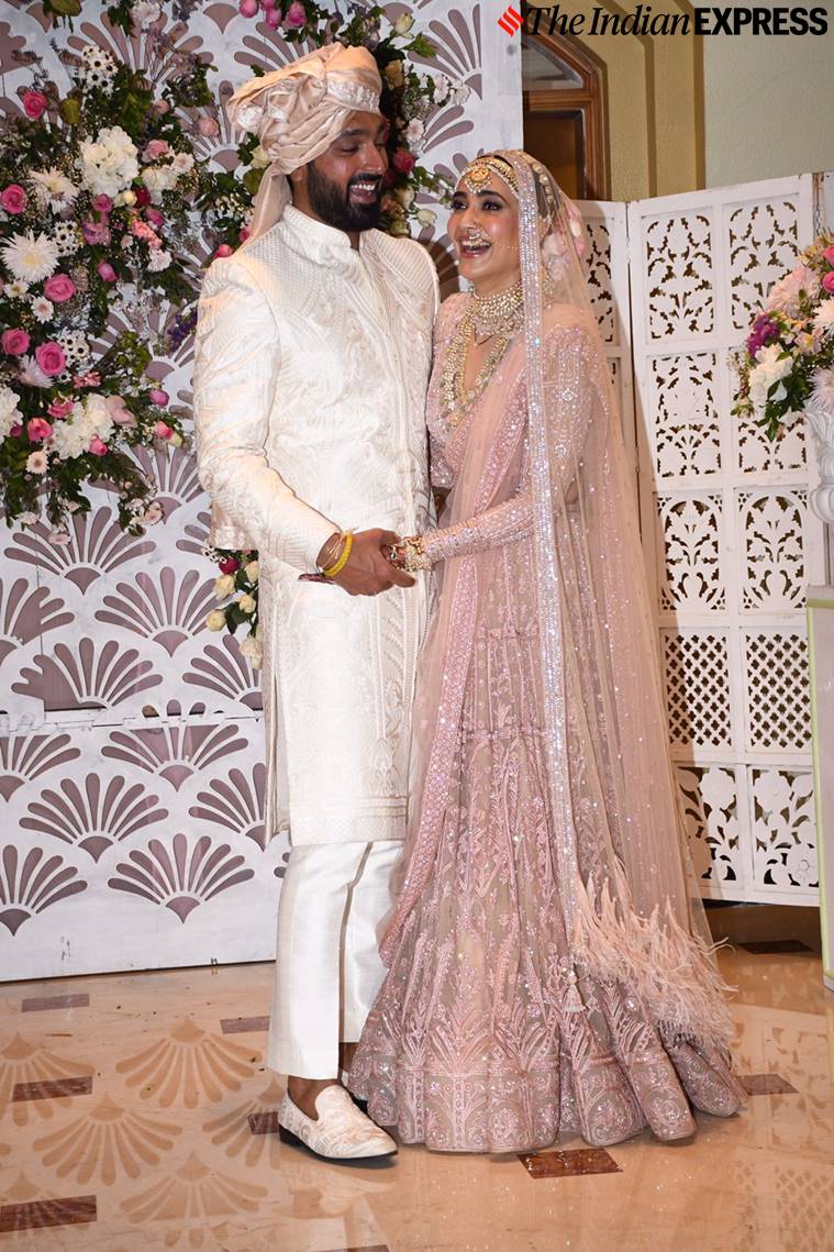 varun bangera with karishma tanna