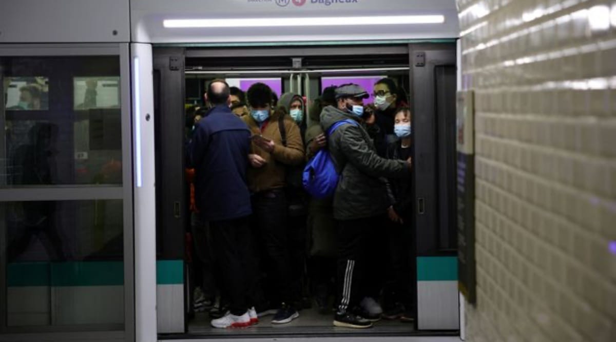 Commuters crowd into a metro at the Gare du Nord subway station in Paris (Reuters, file)
